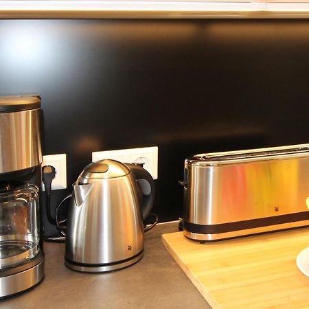 Hotel Ulm Zentrum - Komplettes Zimmer, Hochbett, Android Tv & Eigenem Bad - Perfekt Fuer Familien & Gruppen Luaran gambar