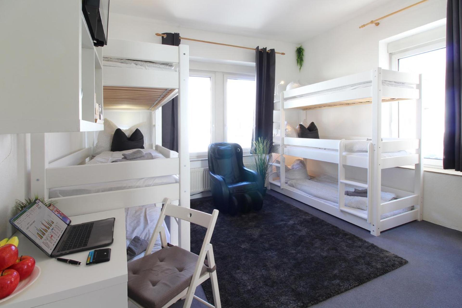 Hotel Ulm Zentrum - Komplettes Zimmer, Hochbett, Android Tv & Eigenem Bad - Perfekt Fuer Familien & Gruppen Luaran gambar